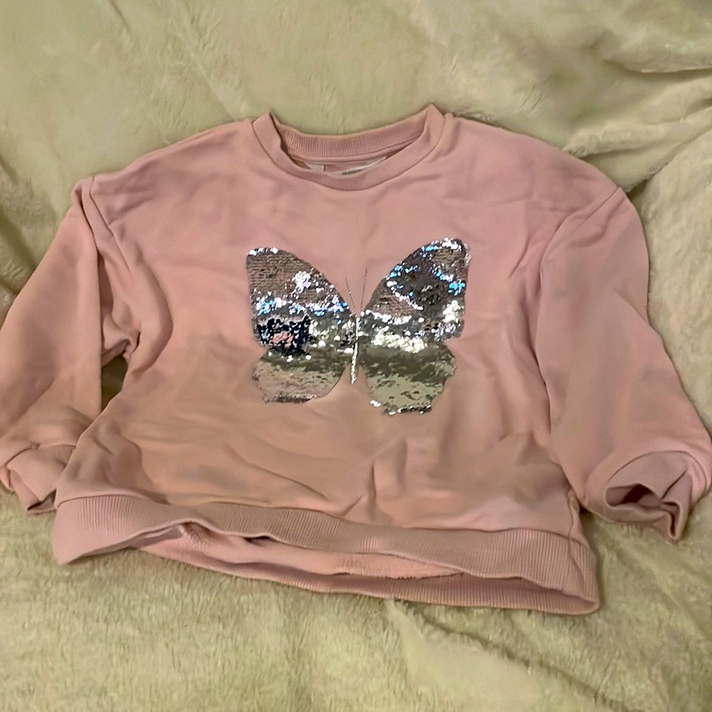 H&M 4-6Y pink sweater. Like brand new!